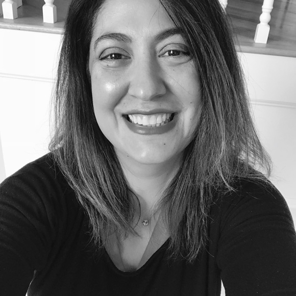 Meet your Posher, Mitra - Picture 1 of 1